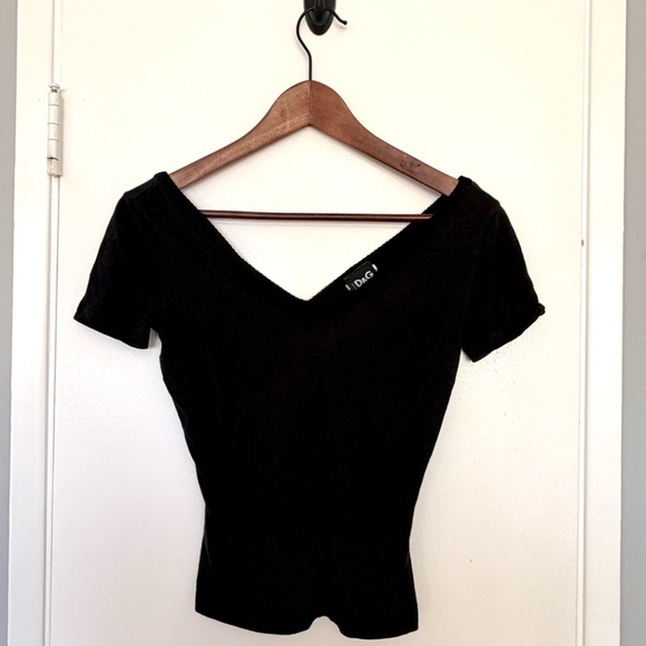 VTG DOLCE & GABBANA Womans Black V-Neck Short Sleeve T-Shirt SZ 4 Luxury Italy - Picture 3 of 14